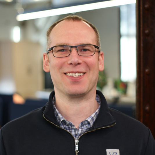 EE Headshot